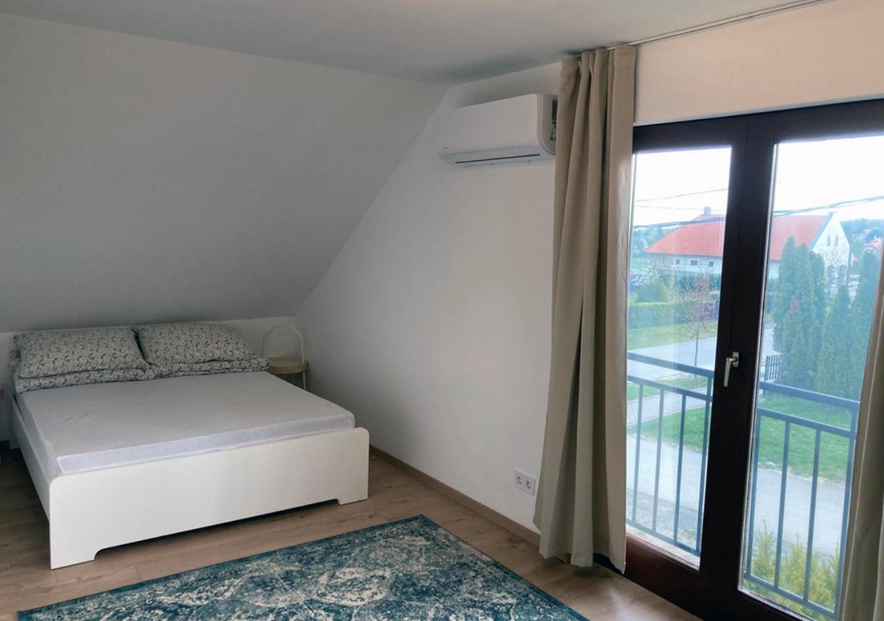 Karadi Apartman Занка Экстерьер фото