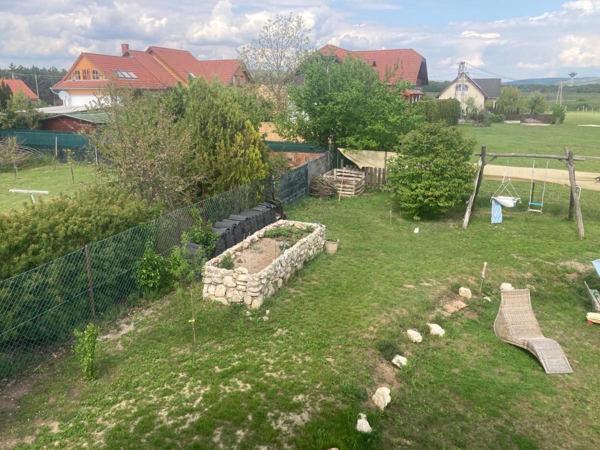 Karadi Apartman Занка Экстерьер фото
