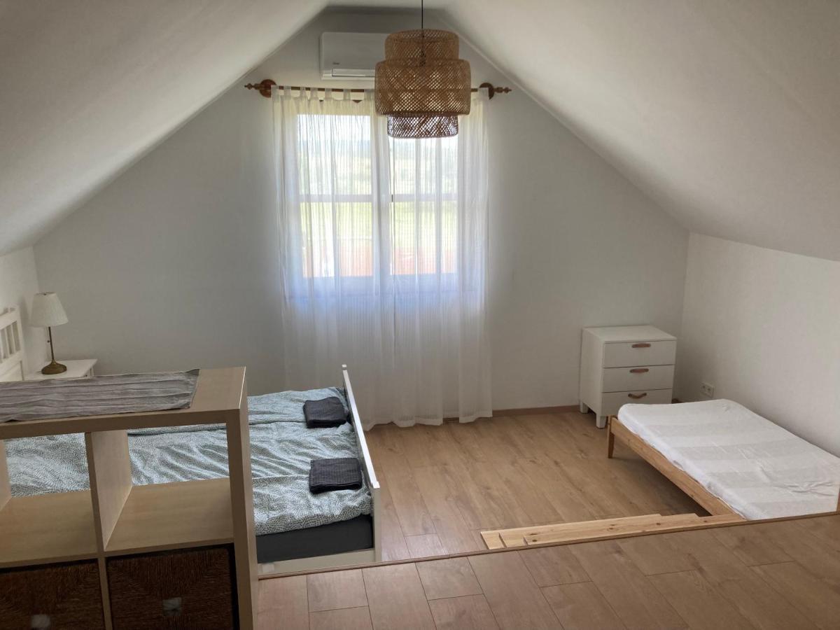 Karadi Apartman Занка Экстерьер фото